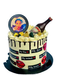 Buttered cream cake with drip