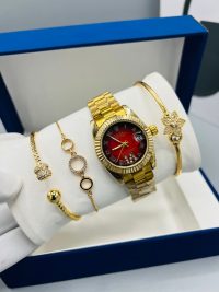 Gold 4 In 1 women Wristwatch with amazing bracelets - Image 3