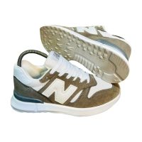 New Balance Brownish Sneaker