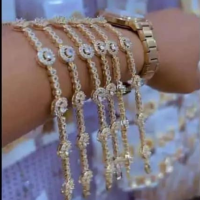 Gold Bracelet for Classic Ladies